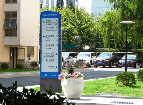 安庆哪些因素影响宣传栏的制作？